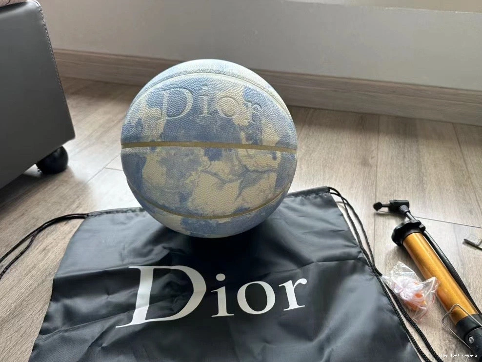 BASKETBALL DIOR 0723
